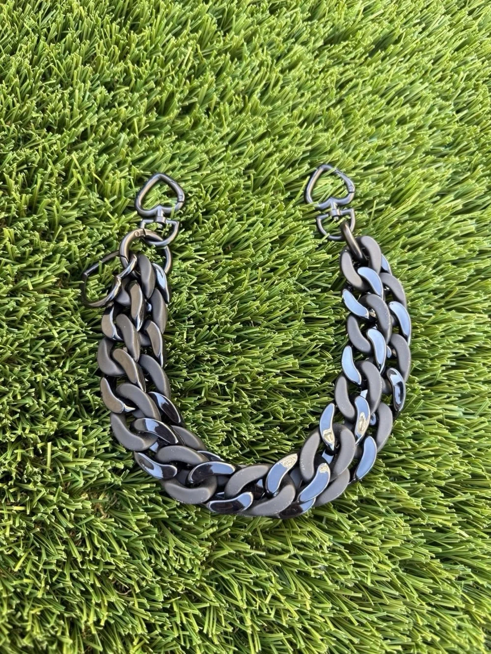 Novelty Strap| Bag Strap| ‘Black-Out’ Shiny & Matte Link Chain| Heart Shape